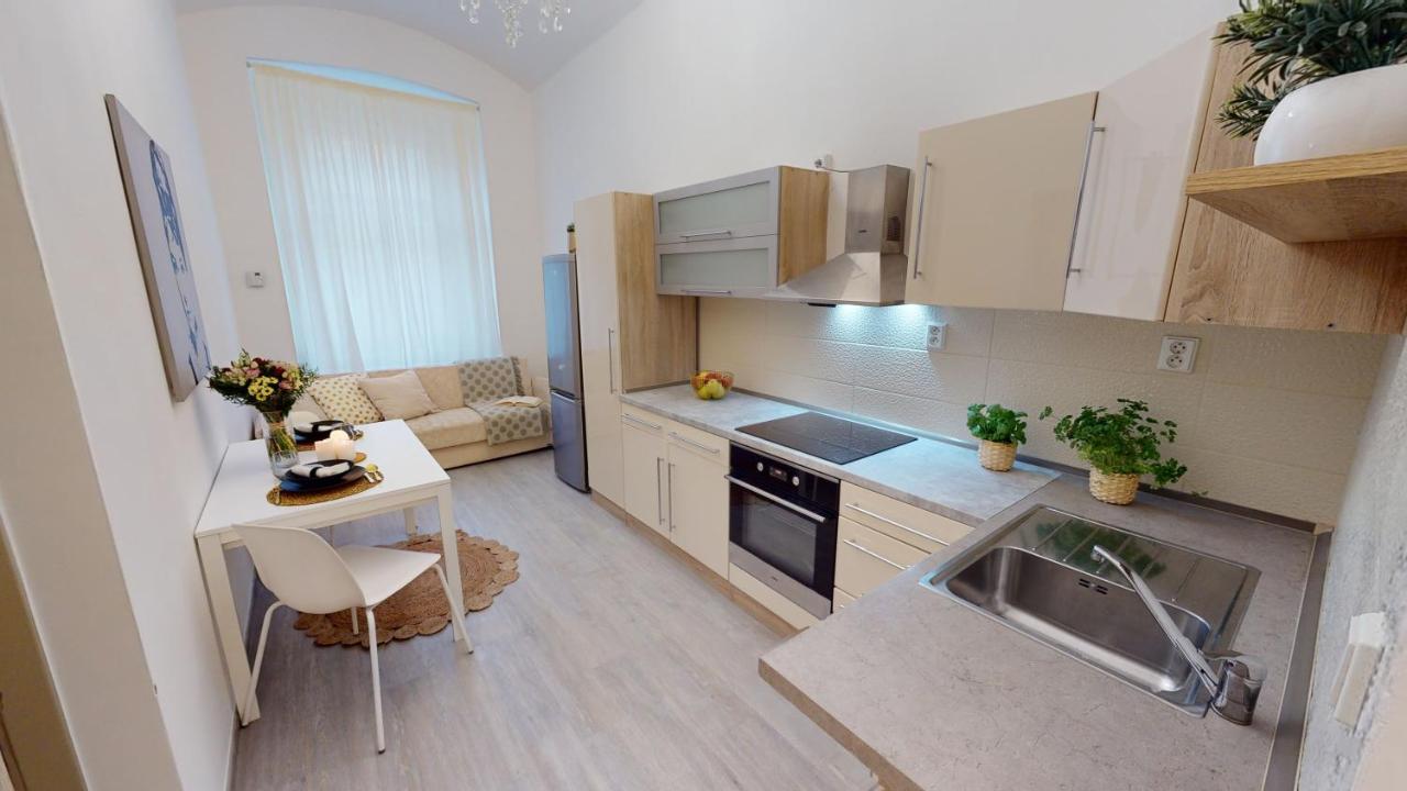 Apartament Viaducto De Karlin - Aparment Praga Zewnętrze zdjęcie